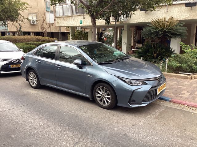 טויוטה קורולה