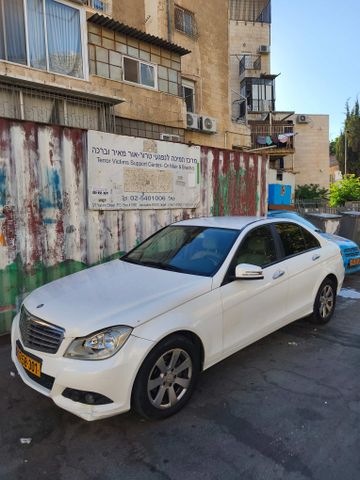 מרצדס-בנץ C-class