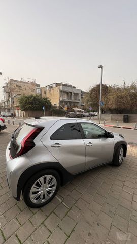 טויוטה אייגו X