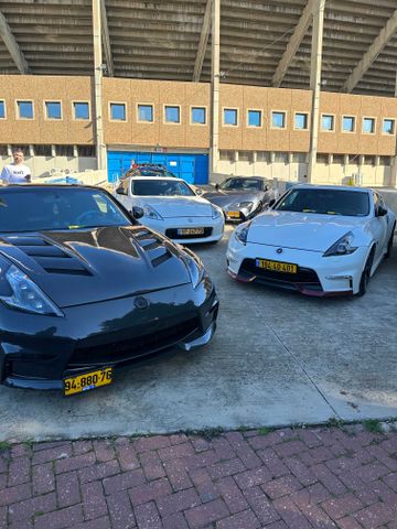 ניסאן 370Z