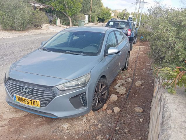 יונדאי איוניק