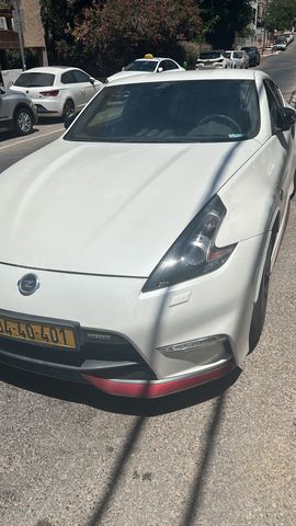 ניסאן 370Z