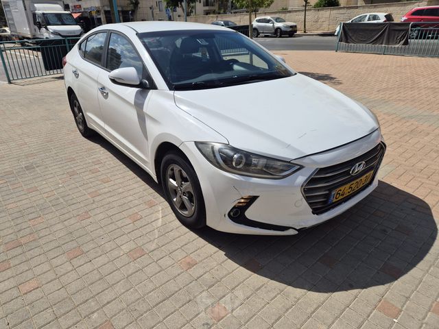 יונדאי אלנטרה