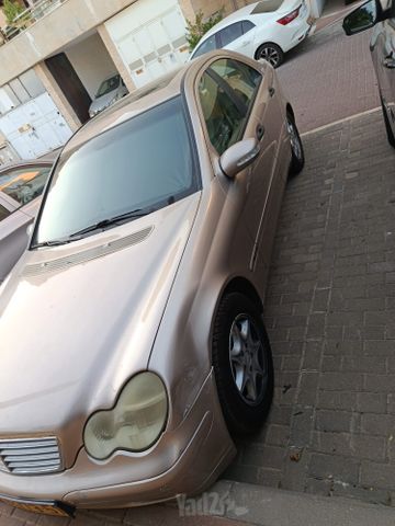 מרצדס-בנץ C-class
