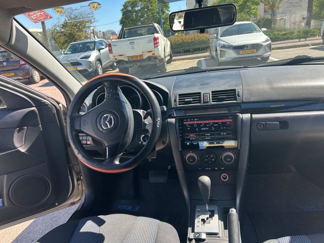 מאזדה 3