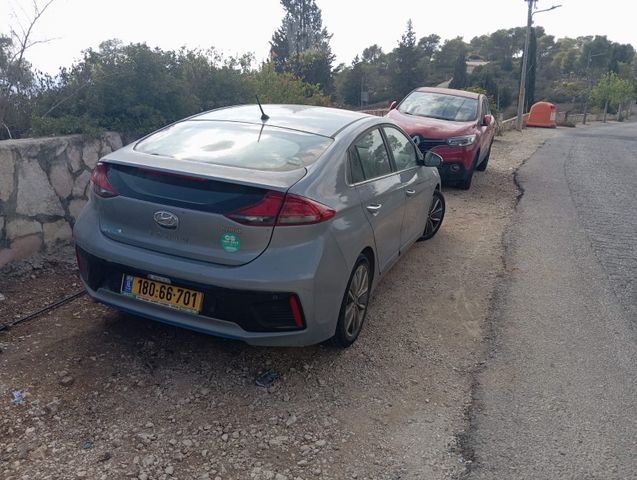 יונדאי איוניק