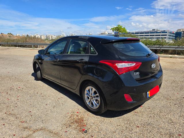 יונדאי i30