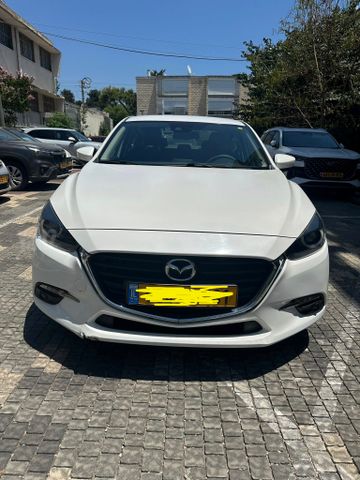 מאזדה 3