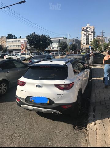 מודעת רכב קיה סטוניק
