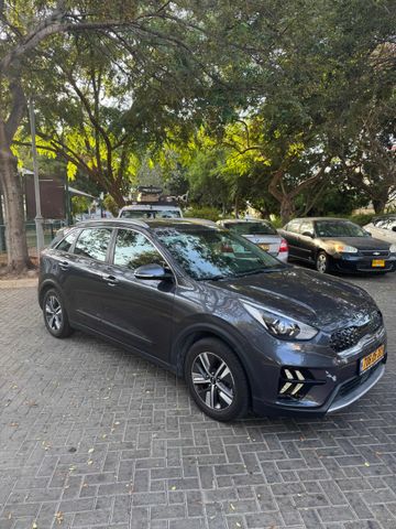 קיה נירו