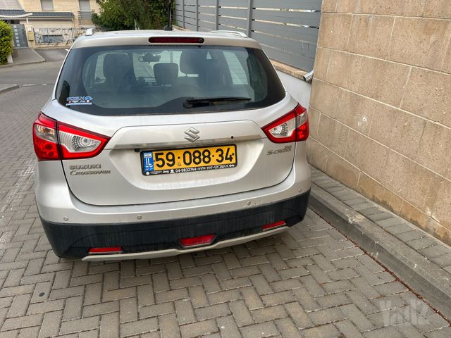 סוזוקי קרוסאובר