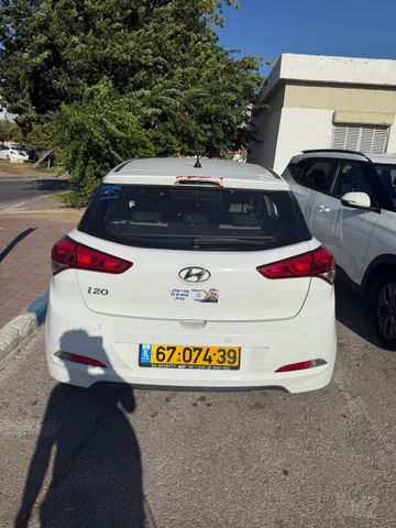 יונדאי i20