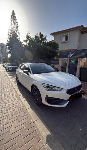 קופרה לאון