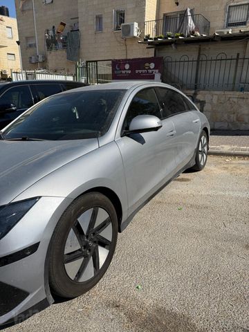 יונדאי איוניק 6