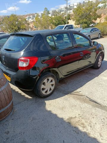 דאצ'יה סנדרו