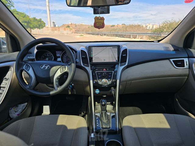 יונדאי i30