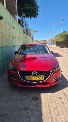 מאזדה 3