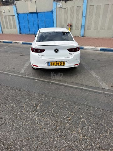 מאזדה 3