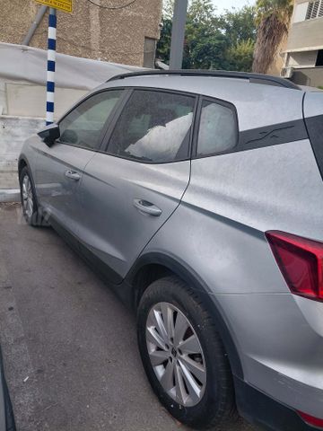 סיאט ארונה