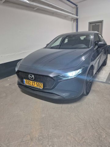 מאזדה 3