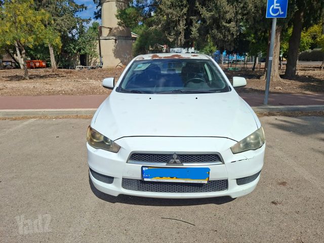 מיצובישי לנסר