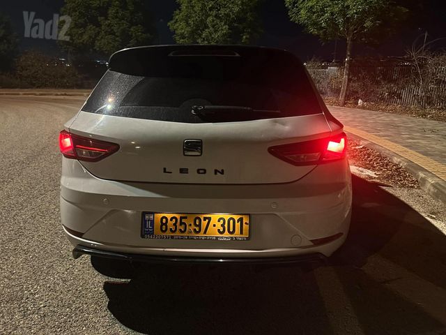 סיאט לאון
