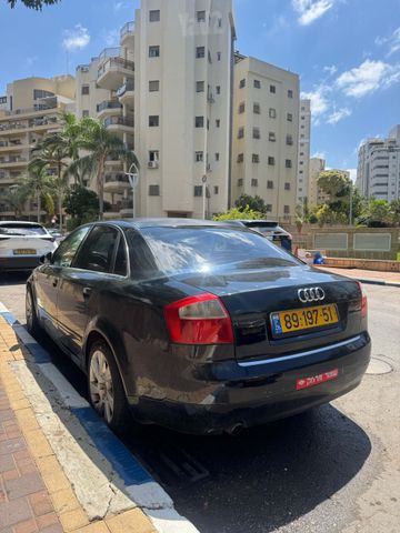 אאודי A4