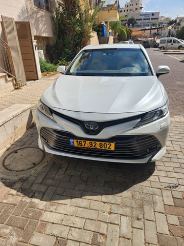 טויוטה קאמרי