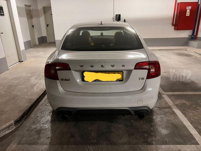 וולוו S60