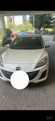 מודעת רכב מאזדה 3