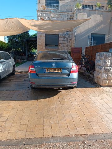 סקודה אוקטביה