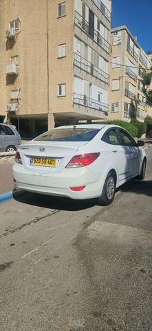 יונדאי אקסנט i25