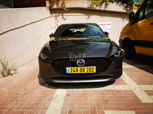 מאזדה 3