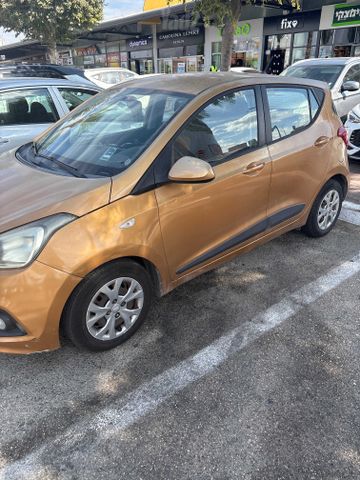 יונדאי i10