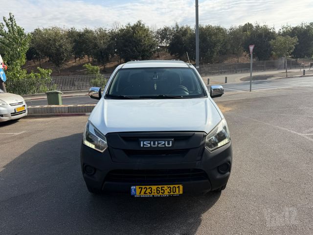מודעת רכב איסוזו די-מקס 2