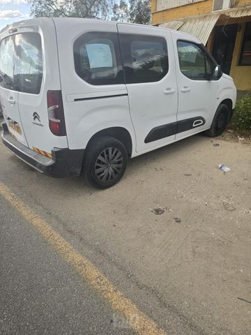 מודעת רכב סיטרואן ברלינגו