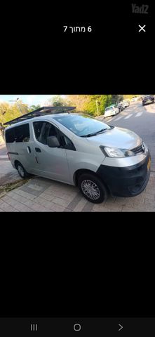 ניסאן NV200