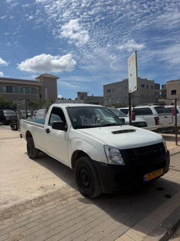 מודעת רכב איסוזו די-מקס