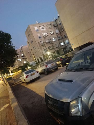 מודעת רכב איסוזו די-מקס