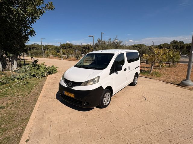 מודעת רכב ניסאן NV200