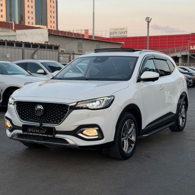 אם ג'י EHS PHEV