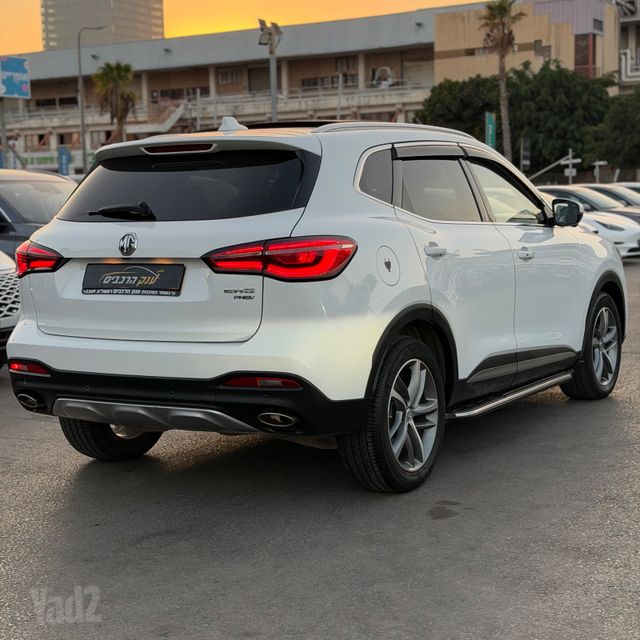 אם ג'י EHS PHEV