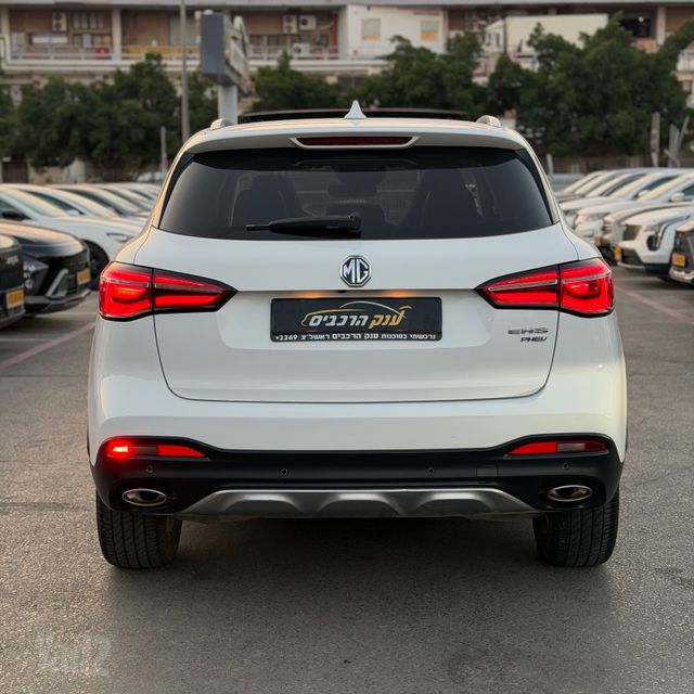 אם ג'י EHS PHEV