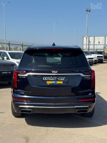 קאדילק XT6