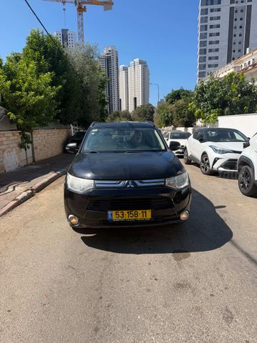 מיצובישי אאוטלנדר