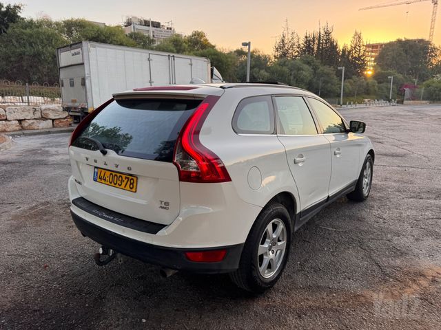 וולוו XC60