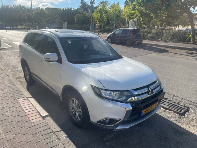 מודעת רכב מיצובישי אאוטלנדר
