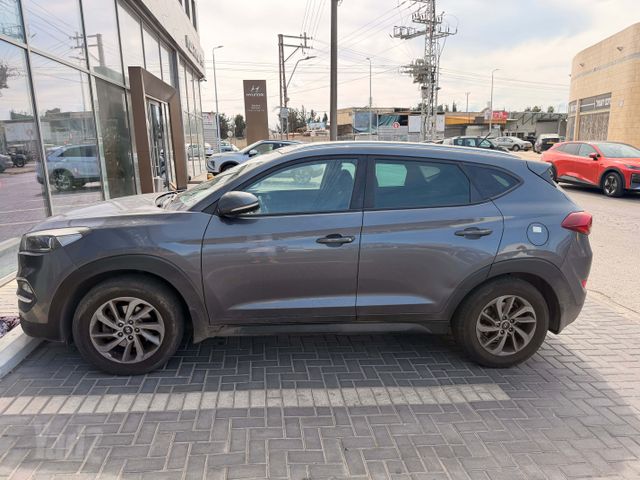 טוסון 4X2 Premium אוט׳ 2.0 (155 כ״ס)