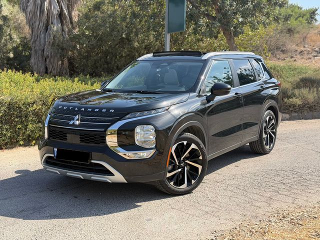 אאוטלנדר Instyle אוט׳ 2.5 (181 כ״ס)