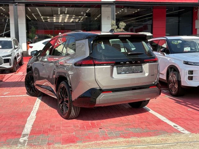 טויוטה RAV4